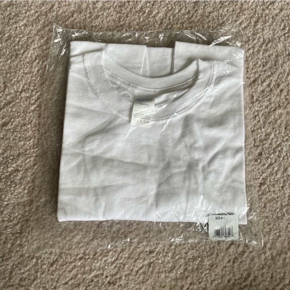 White Unisex t-shirt